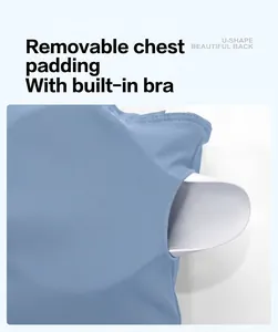 Détail des coussinets amovibles et du soutien-gorge intégré du débardeur sport