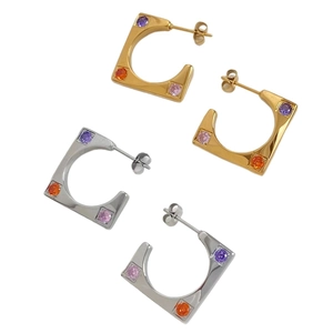 Orecchini a C quadrati minimalisti in acciaio inossidabile con zirconi colorati in oro e argento