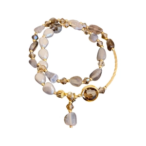 Elegante bracciale multistrato con perle d'acqua dolce, cristallo e pietre naturali