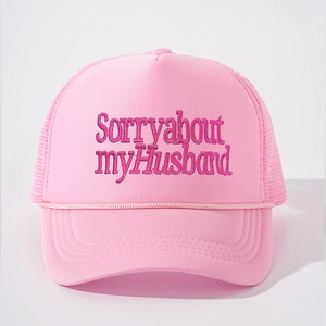 Pinkfarbene Trucker-Cap mit Bestickung Sorry about my husband und atmungsaktivem Netz