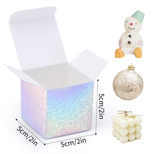 5cm holographic square paper box with dimensions shown alongside decorative props