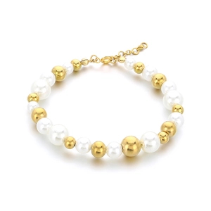Bracelet élégant en perles d'eau douce blanches et perles dorées avec fermoir réglable