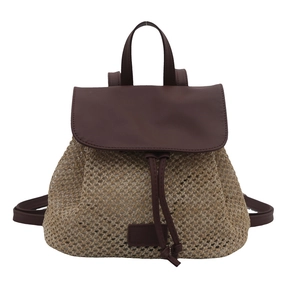 Sac à dos femme en paille et cuir marron, idéal pour voyage au design tissé élégant