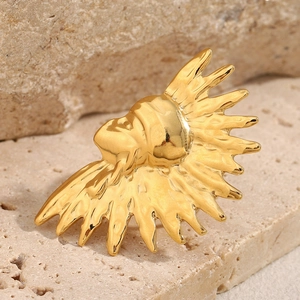 Exaggerated 18K gold-plated stainless steel sun face open ring with retro sunburst rays