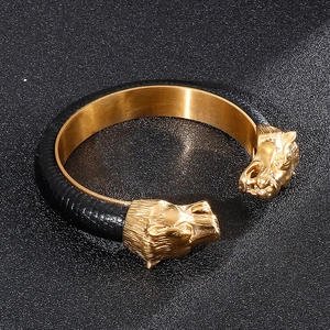 Men's punk wolf head open leather bracelet in gold finish with black texture