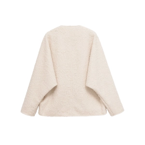 Rückansicht der stilvollen cremeweißen Sherpa-Jacke mit kuscheligem Fleece und schlichtem Design
