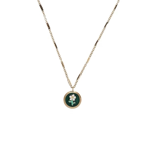 French vintage daisy necklace in gold titanium steel with green enamel flower pendant
