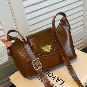 Vintage Glossy PU Leather Underarm Bag For Women Retro Shoulder Bag With Golden Lock And Adjustable Strap