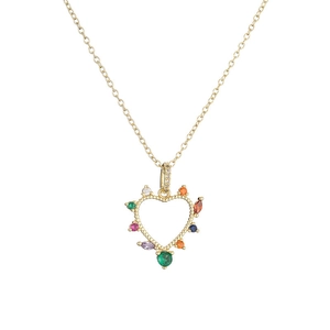 Collier cœur arbre de vie doré avec zircons colorés et chaîne fine élégante