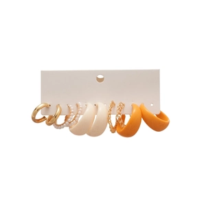 Lot de cinq paires de boucles d'oreilles en acrylique et aiguille argentée sur carte