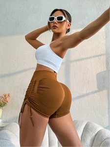 Short de yoga côtelé marron à taille haute avec cordon latéral et effet froncé