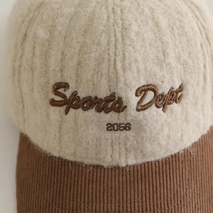 Casquette de baseball en peluche d'hiver avec broderie SD et visière en velours côtelé