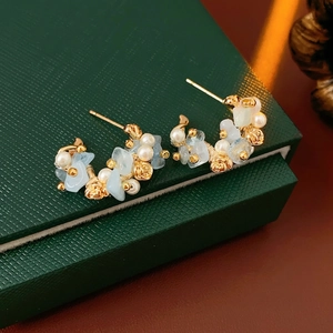 C-Shape Flower Artificial Pearl Stud Earrings With Silver Earring Post Alloy Aquamarine Blue Stone French Retro Jewelry For Women