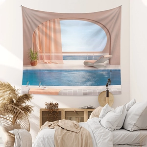 Detail eines Bohème-Wandteppichs mit moderner Poollandschaft über einem Schlafzimmerbett