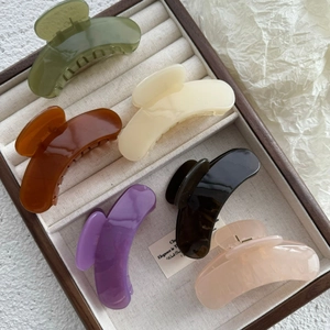 Large Jelly Color Hair Claw Clip PC Plastic Shark Clip Non Slip Half Tie Hair Accessory For Women