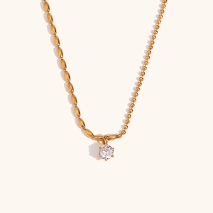 Collana in acciaio inossidabile placcato oro 18K con ciondolo in zircone e catena mista