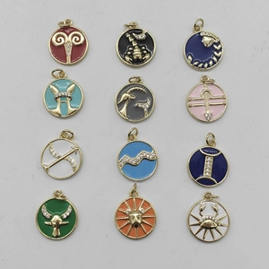 Ciondolo Zodiaco Retrò Smalto Colorato Rame Accessorio Collana Micro Intarsiato Di Strass 12 Costellazioni Per Donne