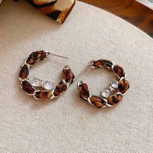 Boucles D'Oreilles Créoles En C Tissage Tissu Léopard Chaîne Avec Tige En Argent Sterling 925 Et Zircon Bijoux Rétro