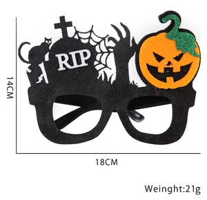 Gedetailleerde weergave van Halloween partybril met pompoen decoratie en afmetingen