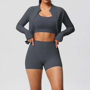 Ensemble de yoga 3 pièces gris anthracite avec veste zippée, brassière et short