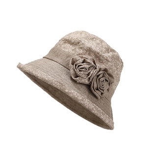 Breathable floral cotton sun hat for elderly women with decorative fabric roses