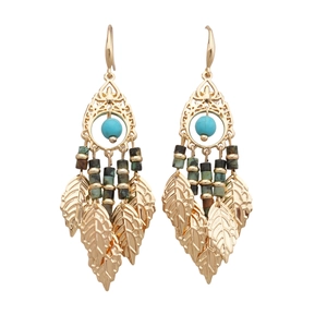 Boucles d'oreilles dorées vintage avec perles turquoise et pendentifs feuilles