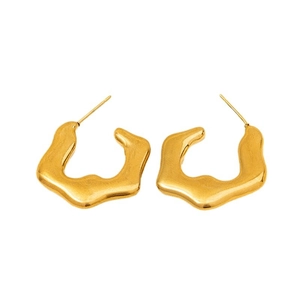 Fashionable 18K gold plated 304 stainless steel irregular wavy hoop earrings for women