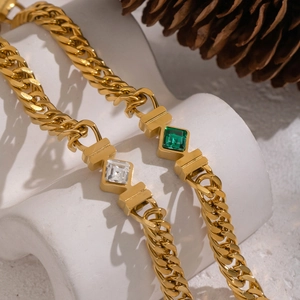Bracelet chaîne épaisse en acier inoxydable plaqué or 18 carats avec émeraude et zircon