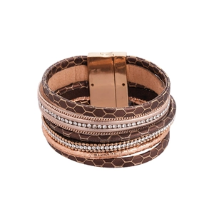 Bracelet multicouche en cuir bohème avec charms croix et fermoir magnétique pour femmes