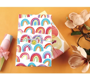 Regenbogen-Geschenkpapier-Set mit Zierschnüren und Motivations-Aufklebern