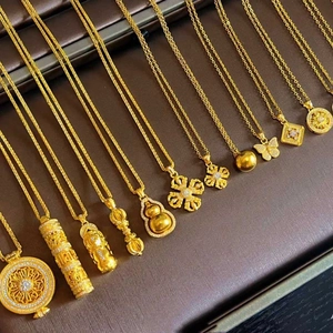 Collezione di collane dorate stile cinese con zirconi e ciondoli a cilindro