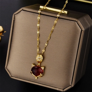 Cat's eye fox pendant necklace in gold titanium steel with sparkling zircon inlay