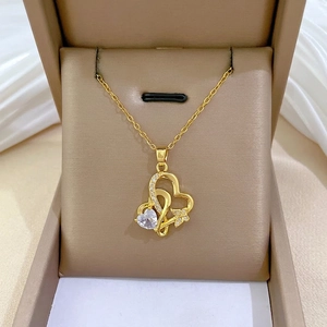 Collier Pendentif Double Cœur Entrelacé Couleur Or Acier Inoxydable Cuivre Zircon Papillon Chaîne Clavicule Pour Femmes