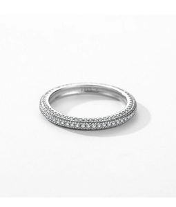 Close-up of S925 sterling silver ring with multi-row pavé-set shimmering cubic zirconia