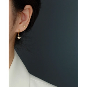 Minimalist S925 sterling silver gold starburst drop earrings and stud set on model