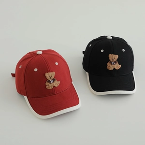 Lot de casquettes baseball enfant avec broderie ours en coton sergé rouge et noir