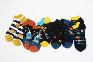 Set of 5 cotton astronaut themed low cut socks in blue, yellow, and black colors