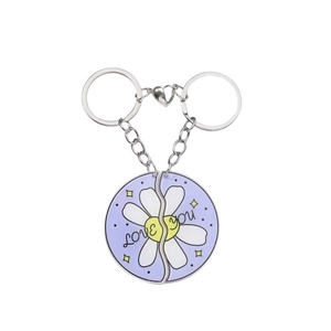 Daisy heart magnet keychain set with white enamel petals and LOVE you lettering