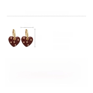 Specifications of gold copper earrings with red heart pendants showing size 3x2cm and 15g weight