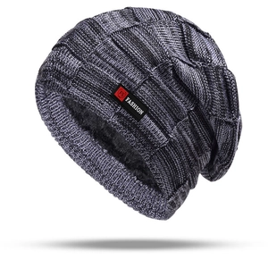 Bonnet en tricot pour hommes avec doublure polaire chaude en fils mélangés noir et gris