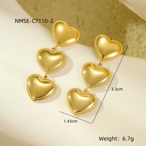 Retro 18K gold triple heart drop earrings with dimensions and weight info