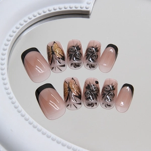 Katzenaugen-French-Nägel zum Aufkleben mit Schmetterlings- und Rosen-Design in Nude