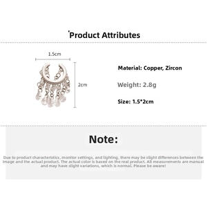 Vue détaillée du ear cuff argenté avec dimensions 1,5x2cm et gouttes en zircon
