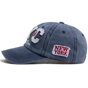 Casquette de baseball vintage NYC en coton délavé bleu marine avec broderie et texture
