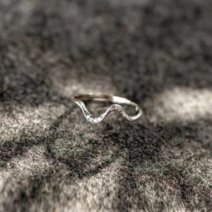 925 Sterling Silver Minimalist Wave Ring For Women Fashion Water Ripple Rhinestone Inlaid Adjustable Finger Ring Jewelry