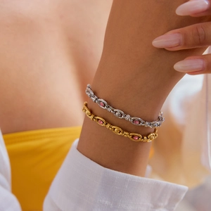 Elegant 18K gold and silver stainless steel chain bracelet with pink zircon gemstones