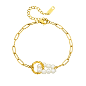 Fashion gold stainless steel paperclip chain bracelet with pearls and twisted ring ornament