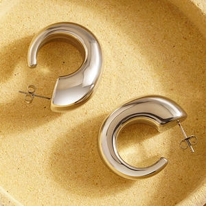 French vintage geometric C-shaped horn hoop earrings in polished gold stainless steel