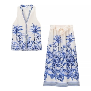 Women Tropical Palm Tree Parrot Print Sleeveless V-Neck Top And High Waist Long Skirt Vacation Bohemian Casual Outfit