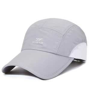 Light gray quick-dry baseball cap with breathable mesh panels and SDSRUI brand logo